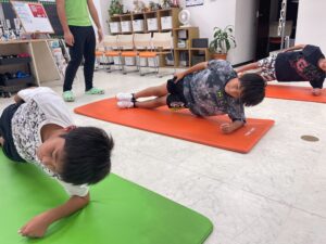 キッズ体幹トレーニングの様子