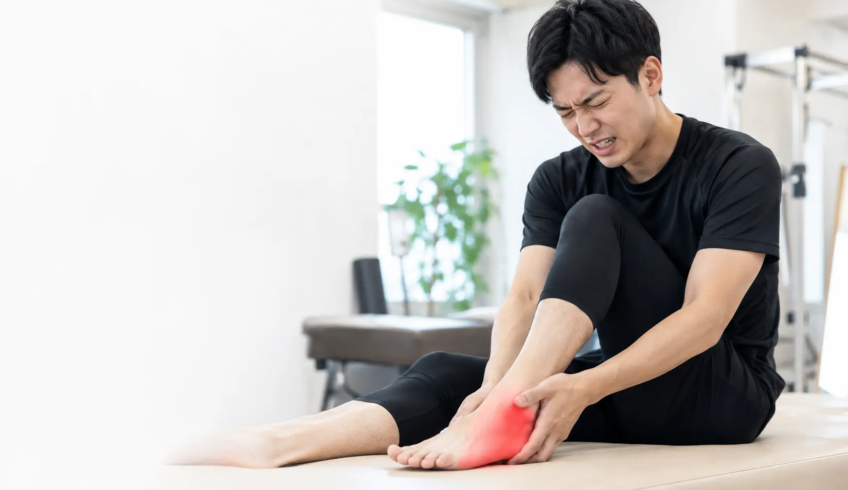 足根管症候群による足裏のしびれや足首内側の違和感に悩む方|多摩鍼灸整骨院 高幡不動院