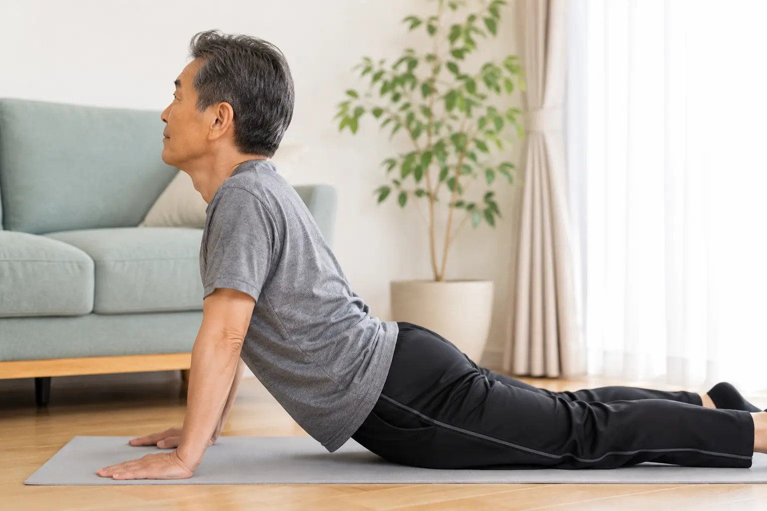 脊柱管狭窄症に対する腰まわりのストレッチを行っている様子をイメージした画像